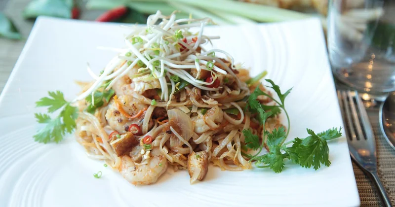 Préparer les nouilles de riz et les crevettes : les deux étapes que tout le monde bâcle